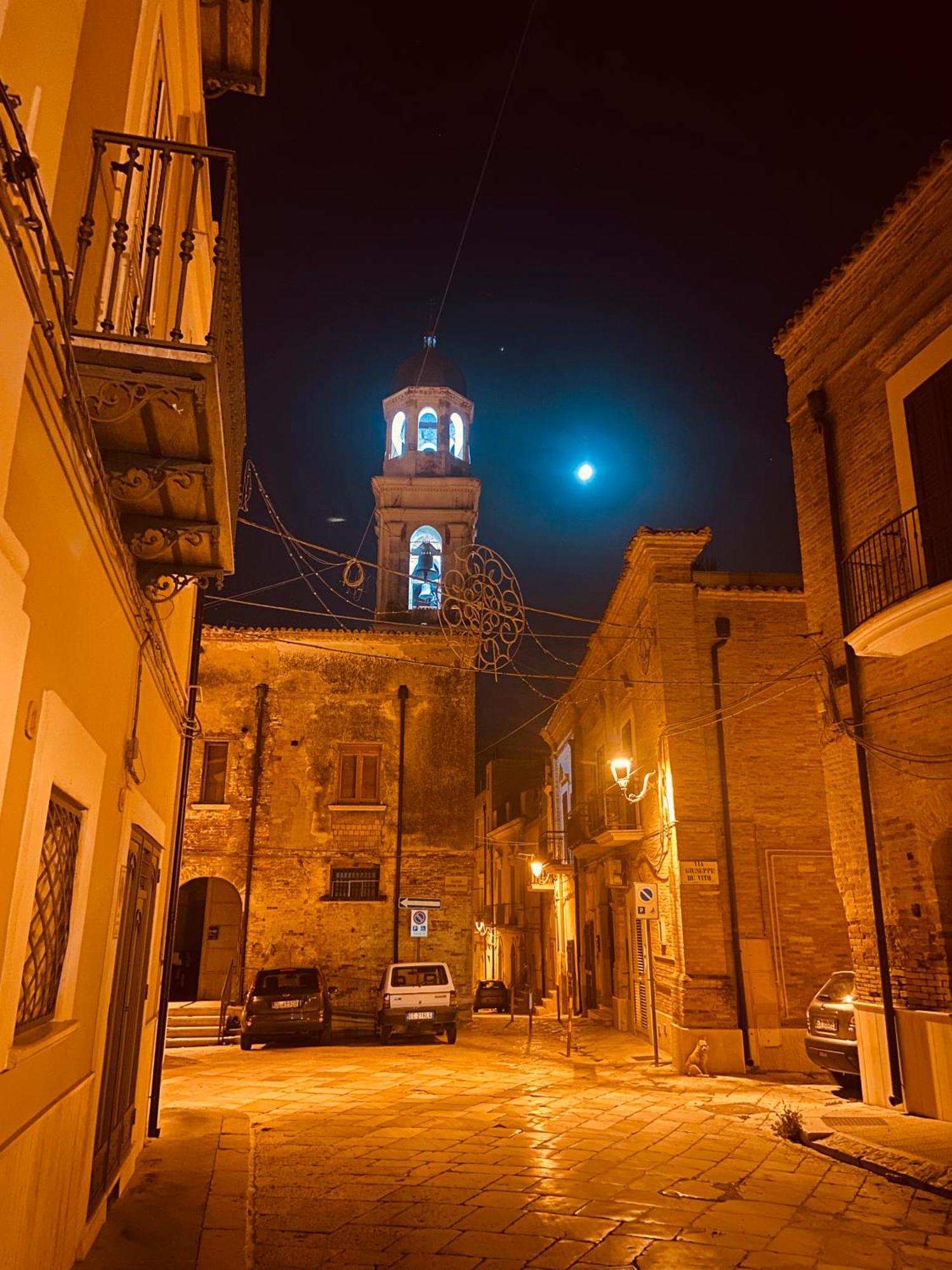 B&B Palazzo Veliero Al Castello Torremaggiore Luaran gambar